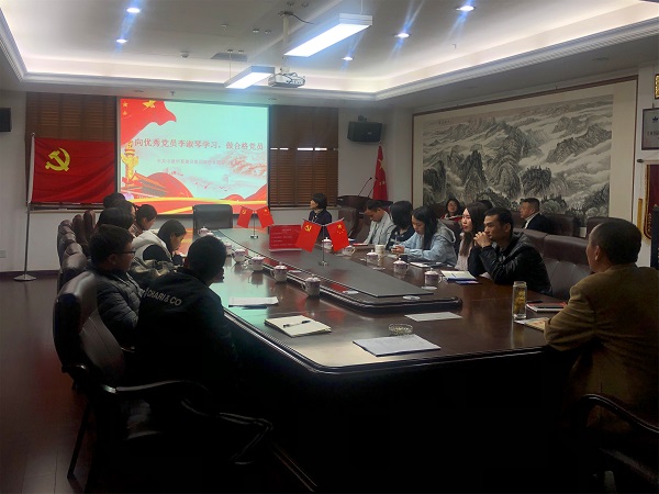 微信图片_20190327093115_副本.jpg